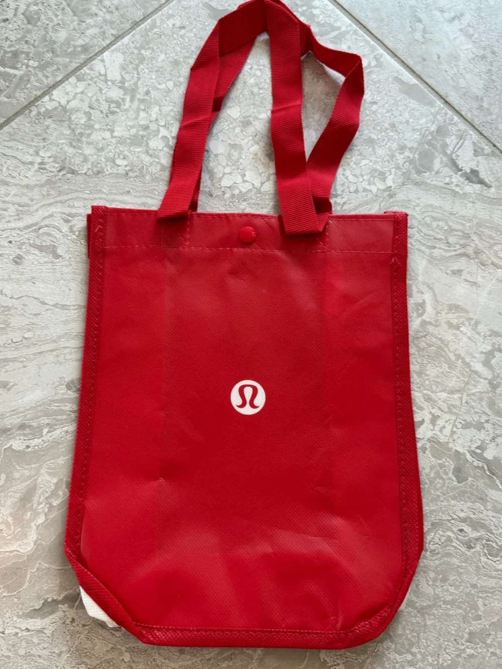 NWT lululemon athletica Red Foldable Tote with Center Logo, Small